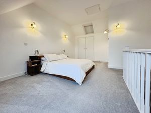 Photo 9- click for photo gallery